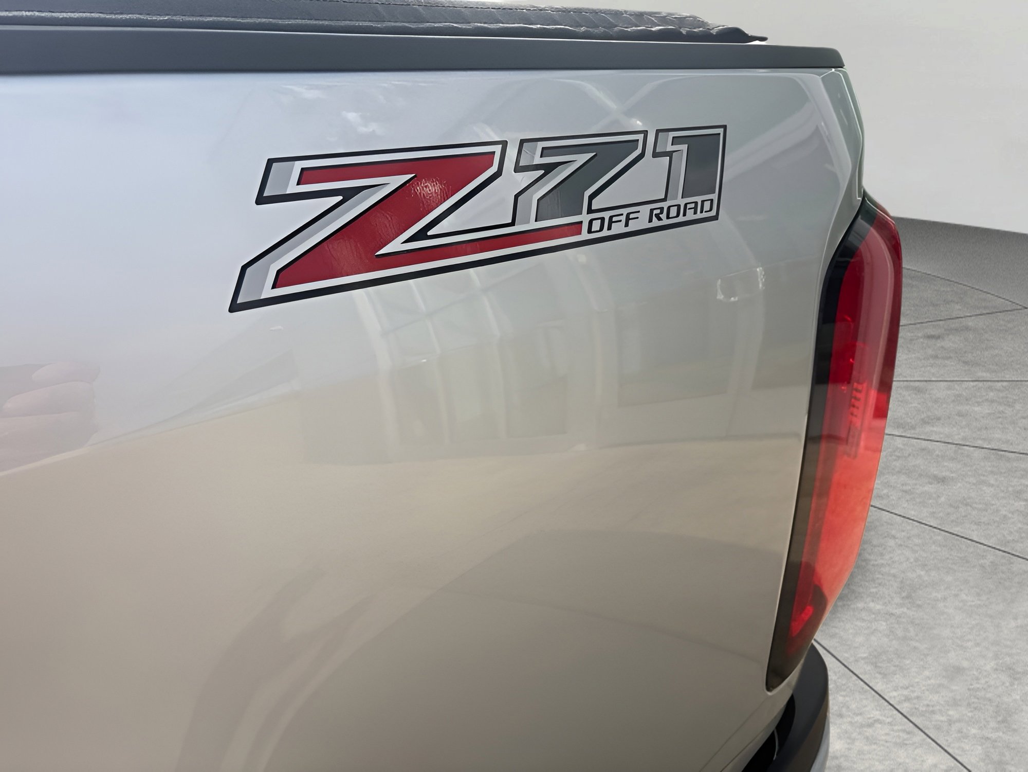 Used 2018 Chevrolet Colorado Z71 AWD/4WD image 10