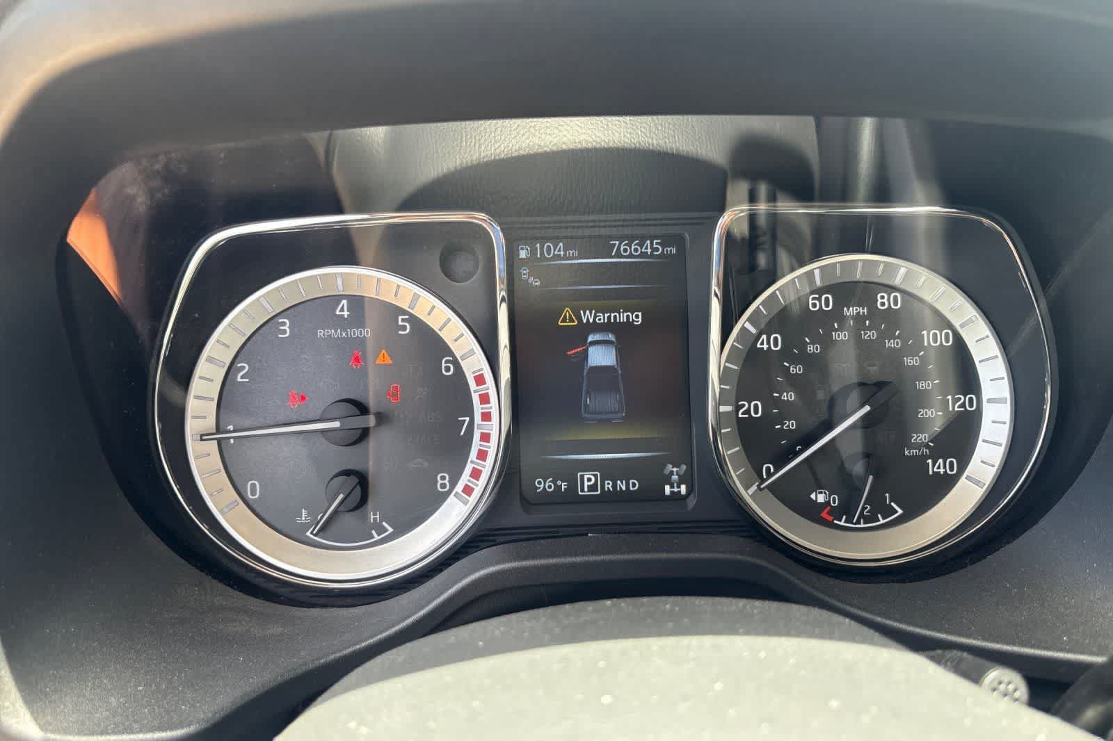 Used 2017 Nissan Titan SV AWD/4WD image 24