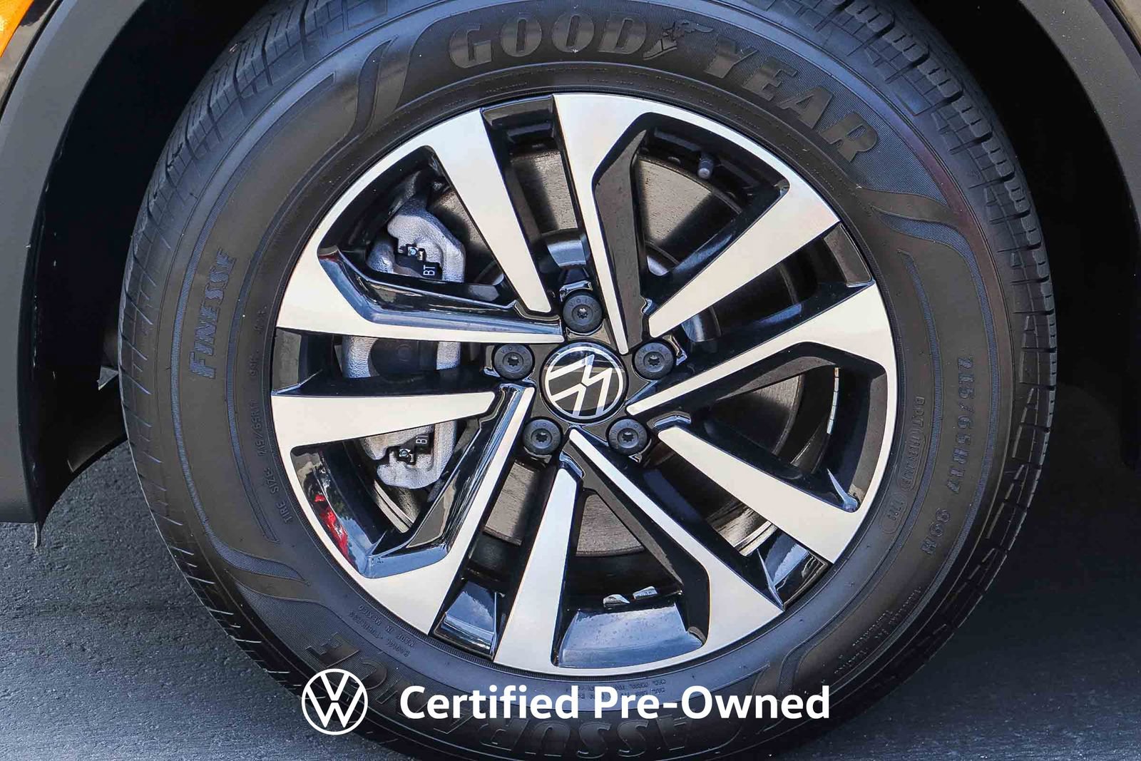 Used 2023 Volkswagen Tiguan S w/ IQ.Drive Package FWD image 12
