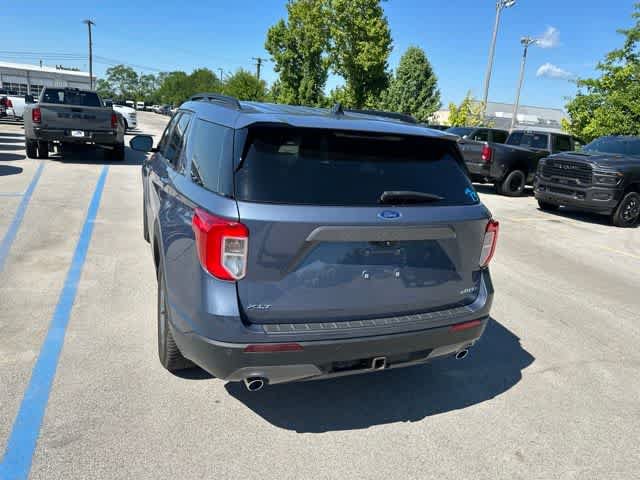 Used 2021 Ford Explorer XLT w/ Equipment Group 202A AWD/4WD image 18