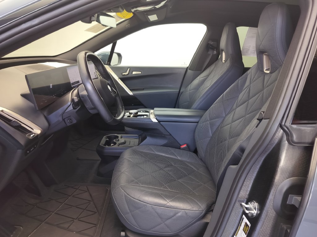 Certified 2024 BMW iX xDrive50 w/ Premium Package AWD/4WD image 8
