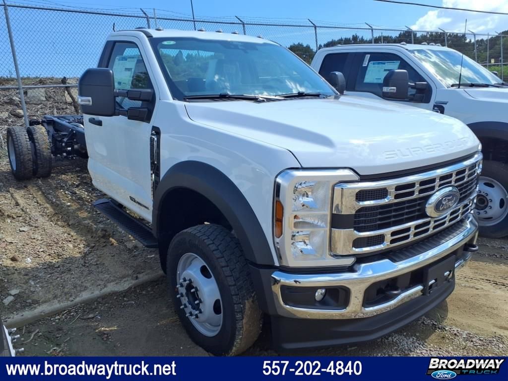 New 2025 Ford F550 4x4 Regular Cab Super Duty