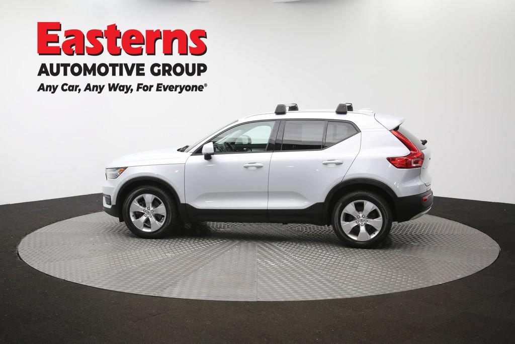 Used 2021 Volvo XC40 T4 Momentum FWD image 59