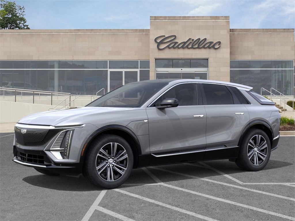 New 2026 Cadillac Lyriq Luxury image 2