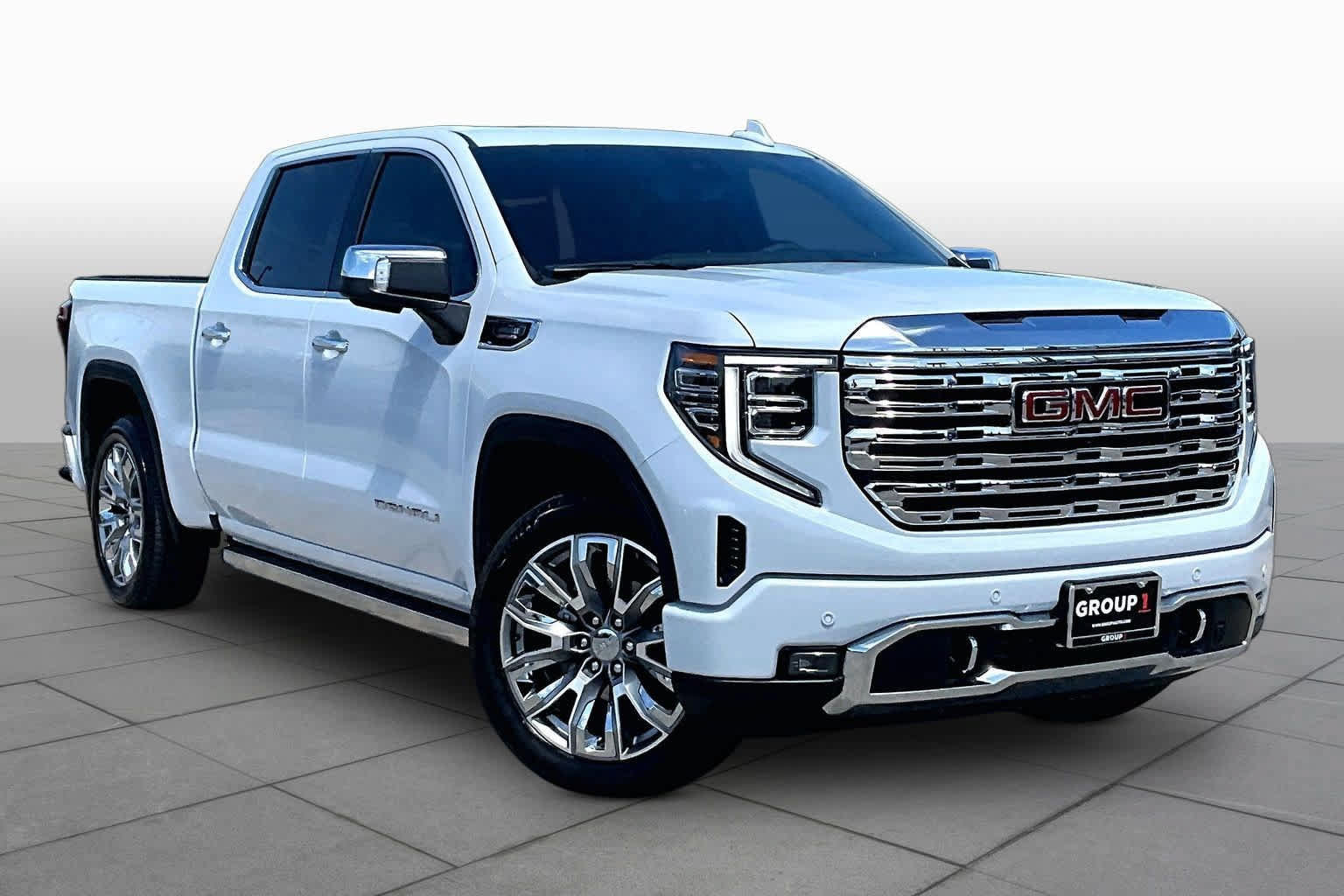 Used 2026 GMC Sierra 1500 Denali AWD/4WD image 3
