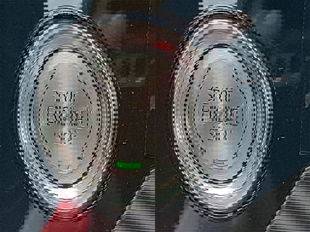 New 2025 Chevrolet Corvette E-Ray image 10