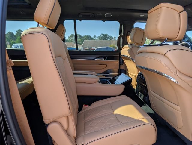 New 2026 Jeep Grand Wagoneer L Summit AWD/4WD image 34