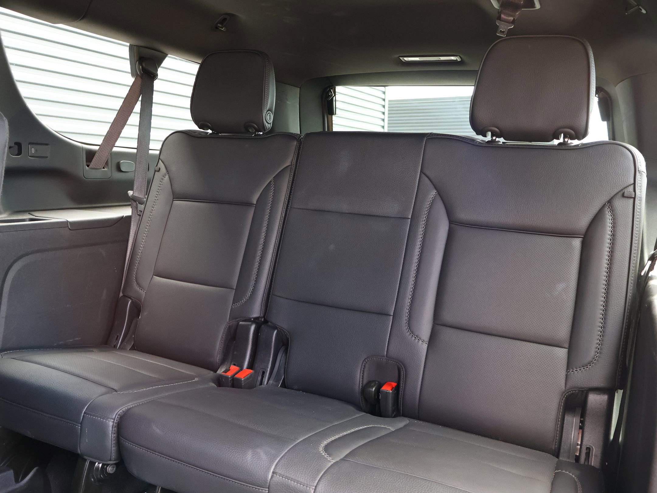 Used 2025 GMC Yukon XL Denali image 23