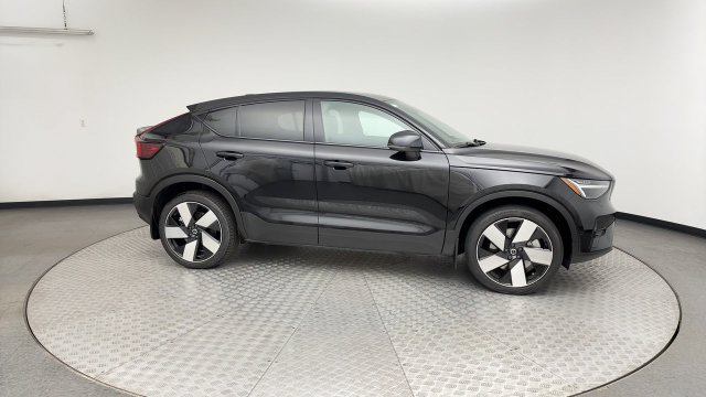Used 2023 Volvo C40 P8 Recharge Plus w/ Climate Package AWD/4WD image 9