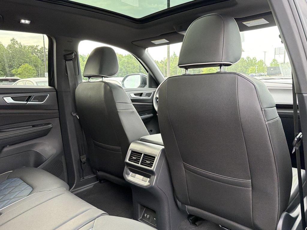 New 2026 Volkswagen Atlas Cross Sport SEL Premium R-Line AWD/4WD image 17