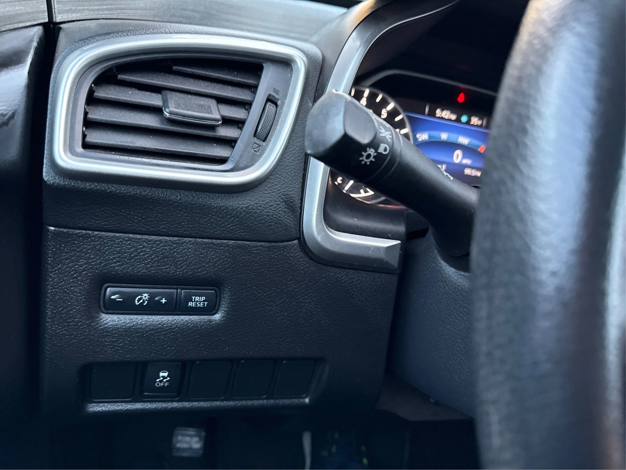 Used 2017 Nissan Murano S w/ Navigation Package image 26