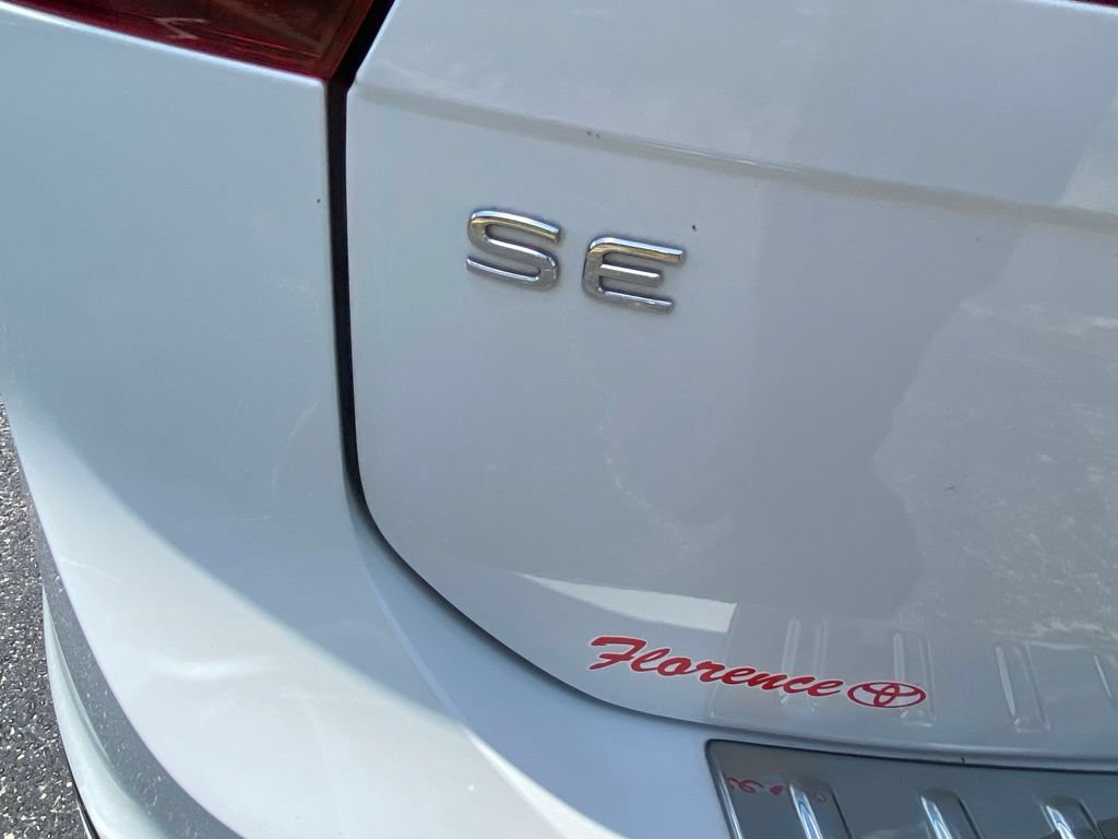 Used 2022 Volkswagen Tiguan SE R-Line AWD/4WD image 14