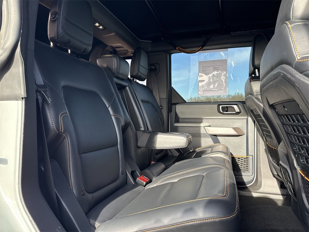 Used 2023 Ford Bronco Badlands image 25