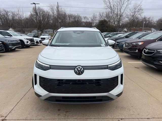 New 2026 Volkswagen Tiguan SE image 2