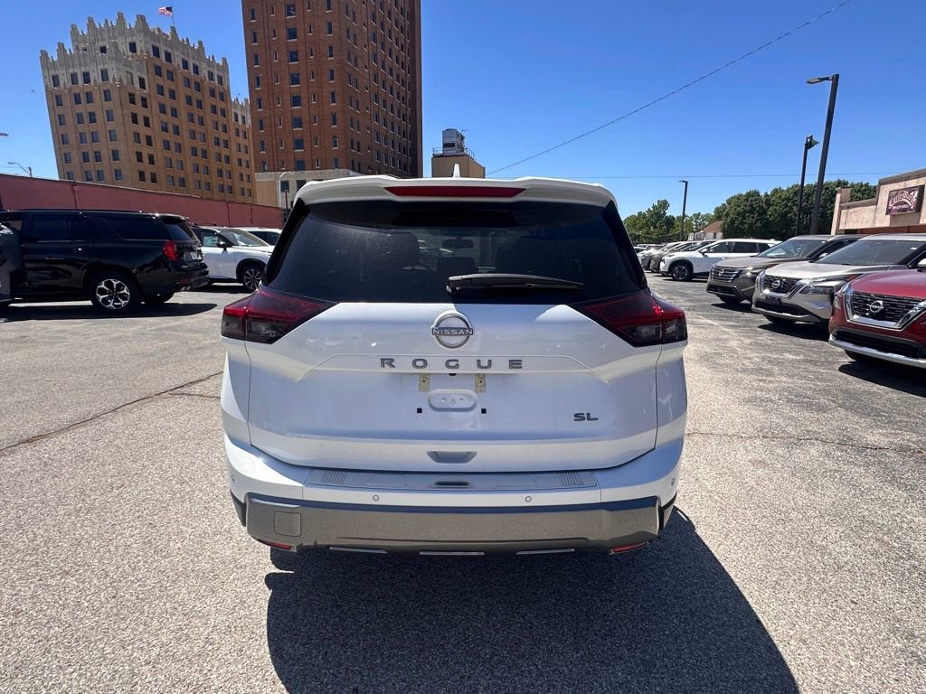 Certified 2024 Nissan Rogue SL w/ SL Premium Package FWD image 5