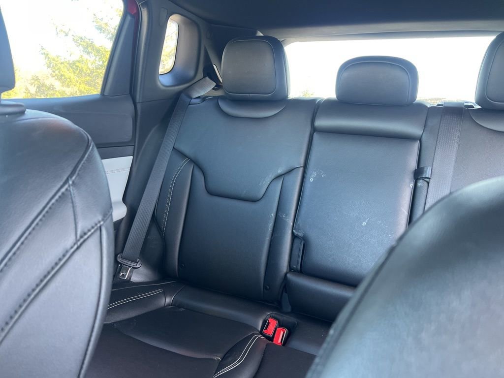 Used 2025 Jeep Compass Limited image 26