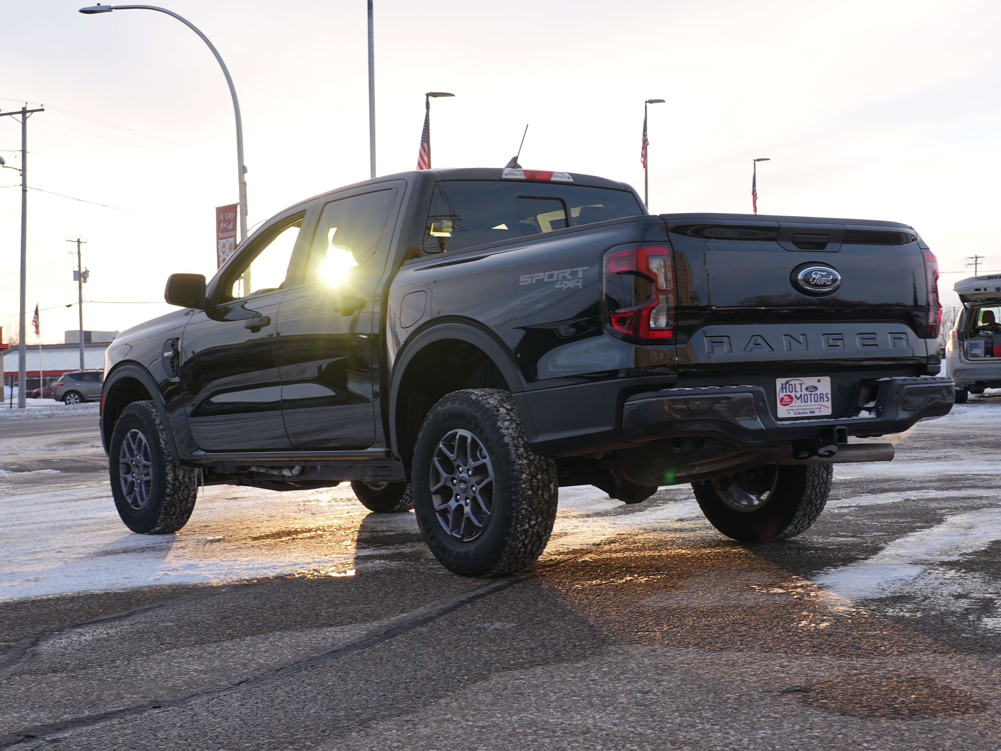 New 2025 Ford Ranger XLT w/ Equipment Group 301A High AWD/4WD image 4