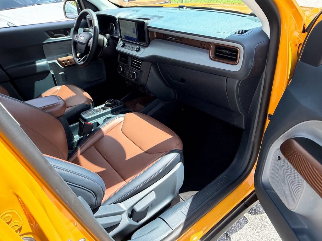 Certified 2023 Ford Maverick Lariat w/ Lariat Luxury Package FWD image 16