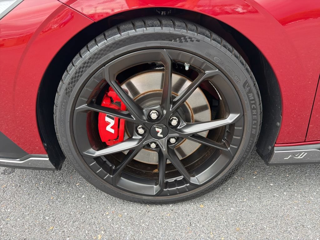 Used 2025 Hyundai Elantra N FWD image 14