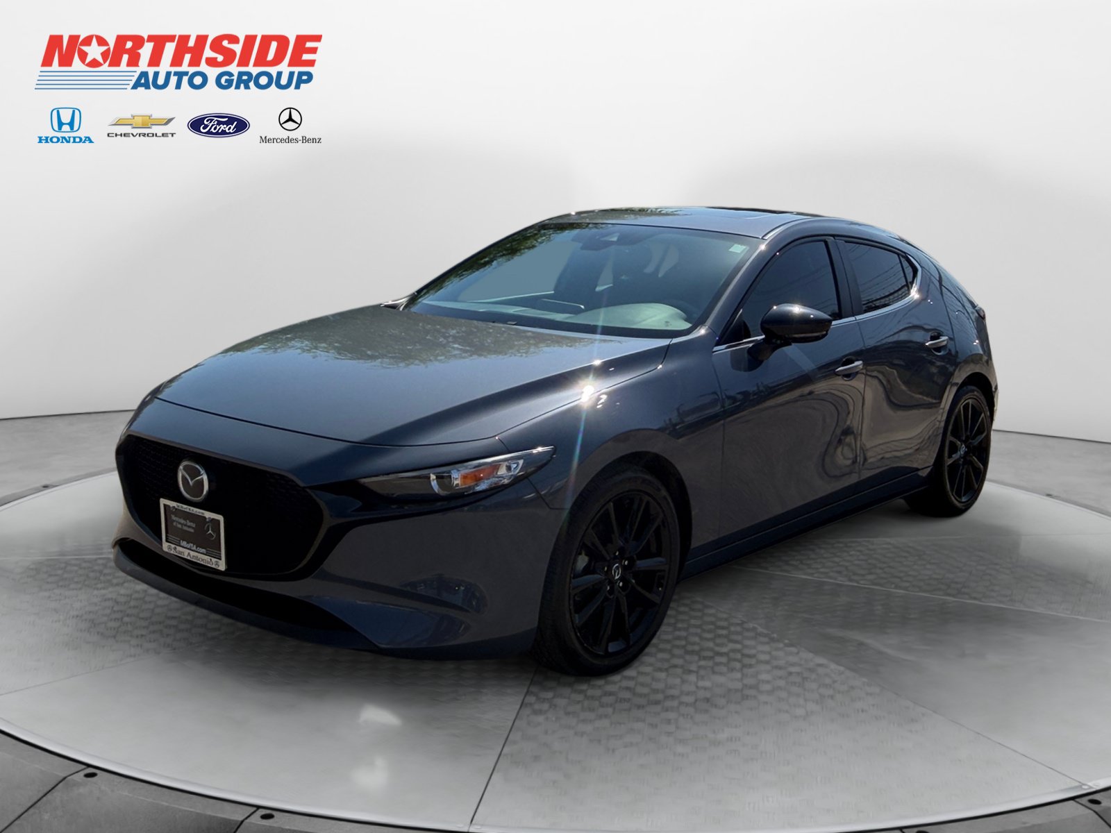 Used 2022 MAZDA MAZDA3 s FWD image 3