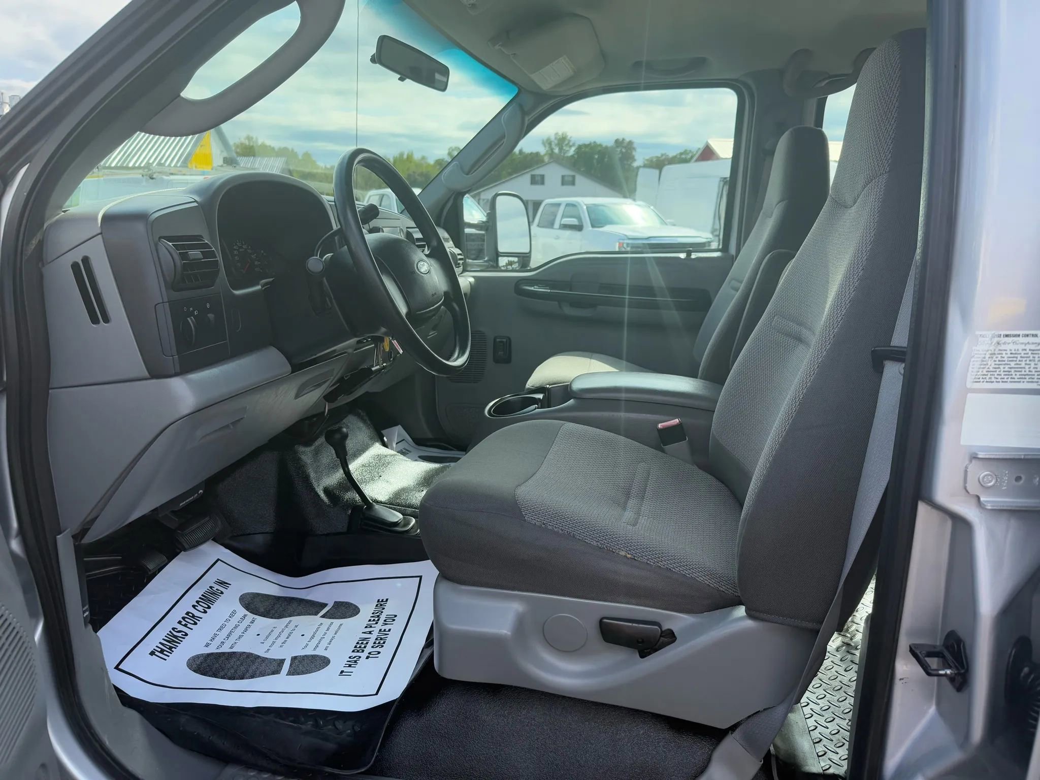 Used 2005 Ford F450 4x4 Crew Cab Super Duty image 8