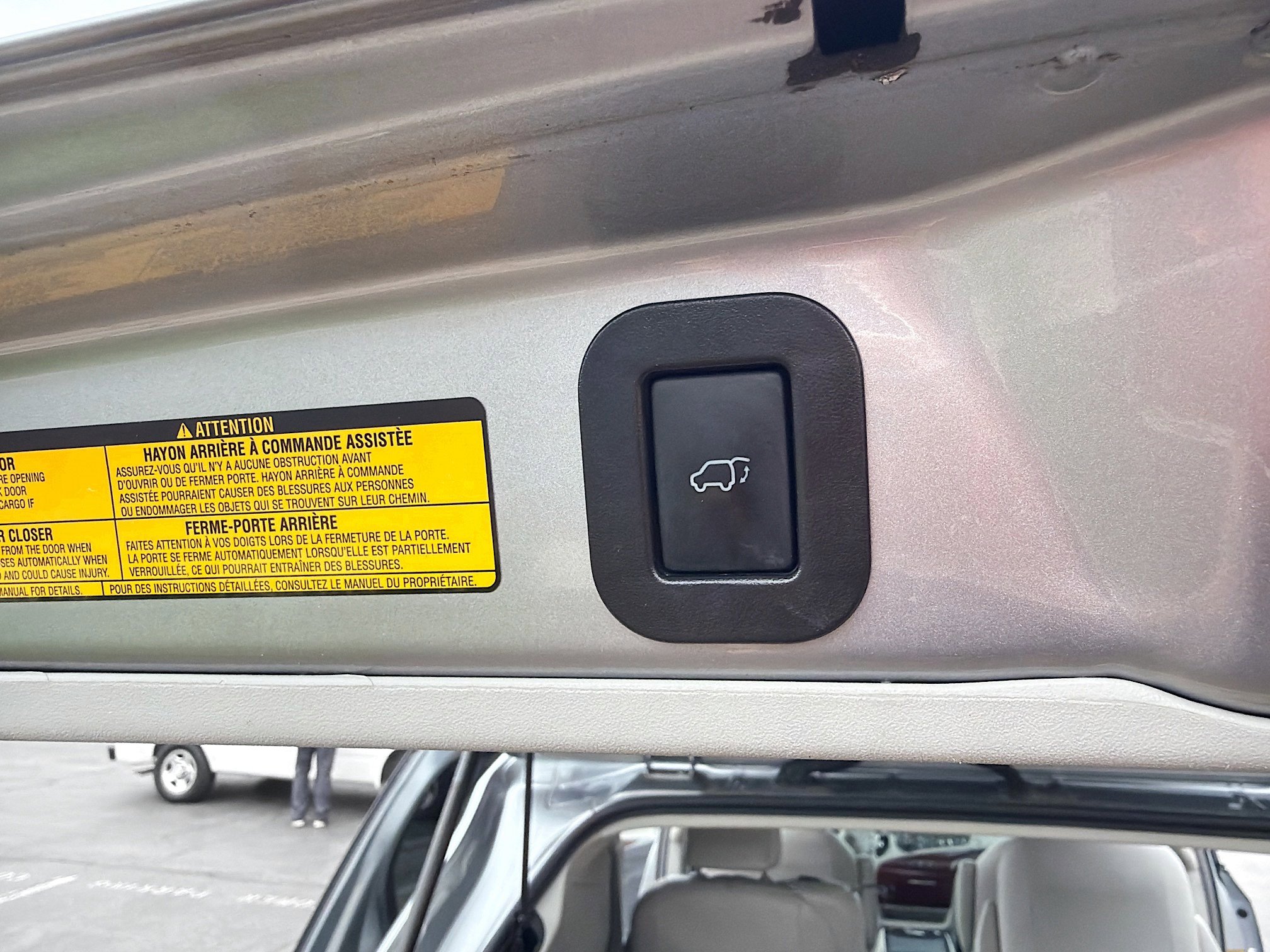 Used 2012 Toyota Sienna XLE FWD image 23
