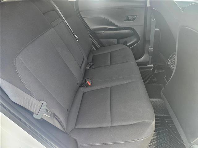 Used 2024 Hyundai Kona SEL image 17