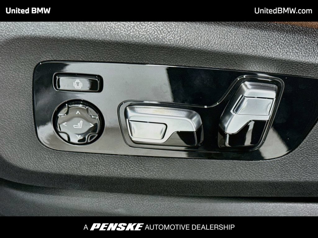 New 2027 BMW X7 xDrive40i w/ M Sport Package AWD/4WD image 11