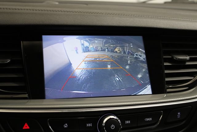 Used 2018 Buick Regal Preferred w/ Sights and Sounds Package AWD/4WD image 17