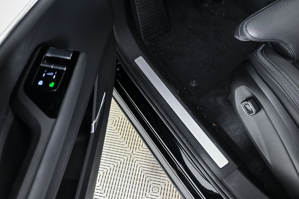 New 2026 Volvo EX90 Ultra AWD/4WD image 8