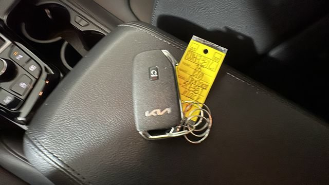 Used 2025 Kia Sportage EX FWD image 20