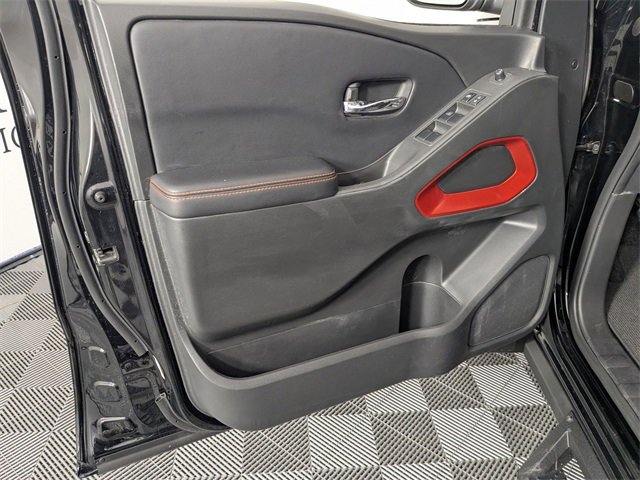 Used 2025 Nissan Frontier PRO-4X w/ Tow Package image 10