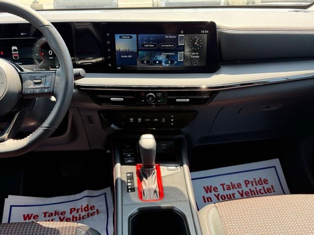 New 2025 Nissan Kicks SR w/ Interior Electronics Package AWD/4WD image 23