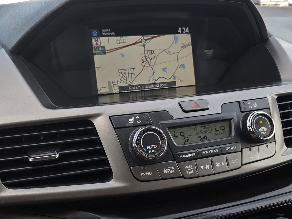 Used 2016 Honda Odyssey Touring image 9