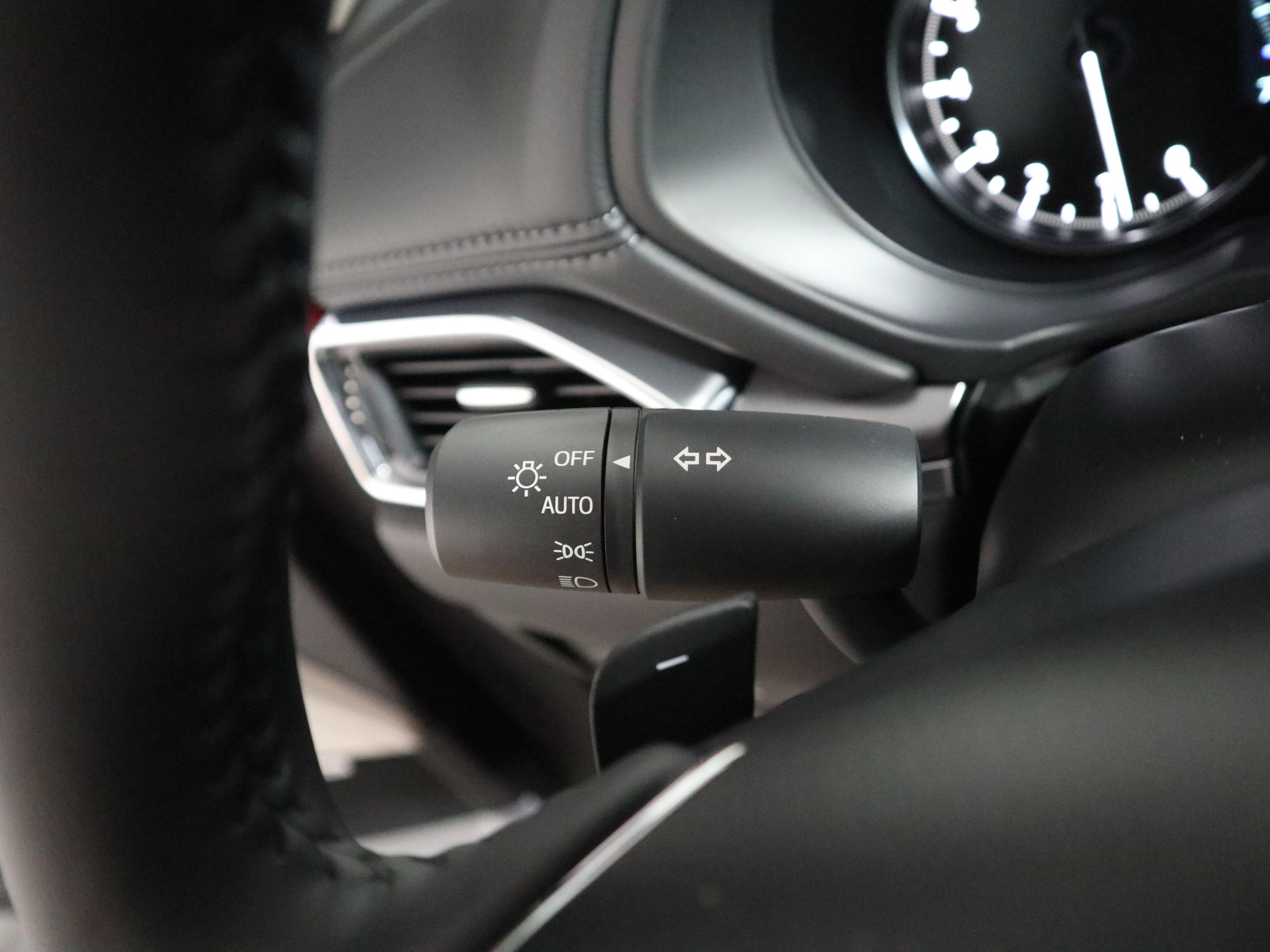 New 2025 MAZDA CX-5 AWD 2.5 S w/ Premium Plus Pkg image 23