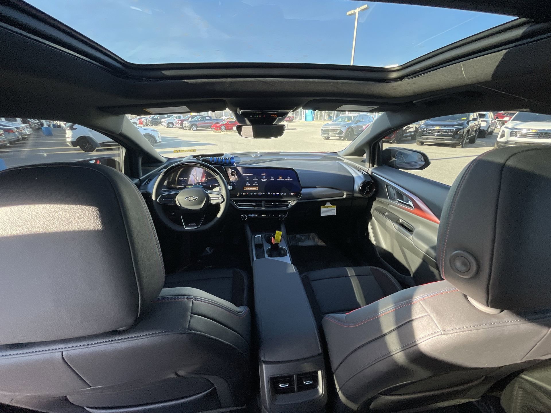 New 2025 Chevrolet Equinox EV RS w/ Active Safety Package 3 AWD/4WD image 57