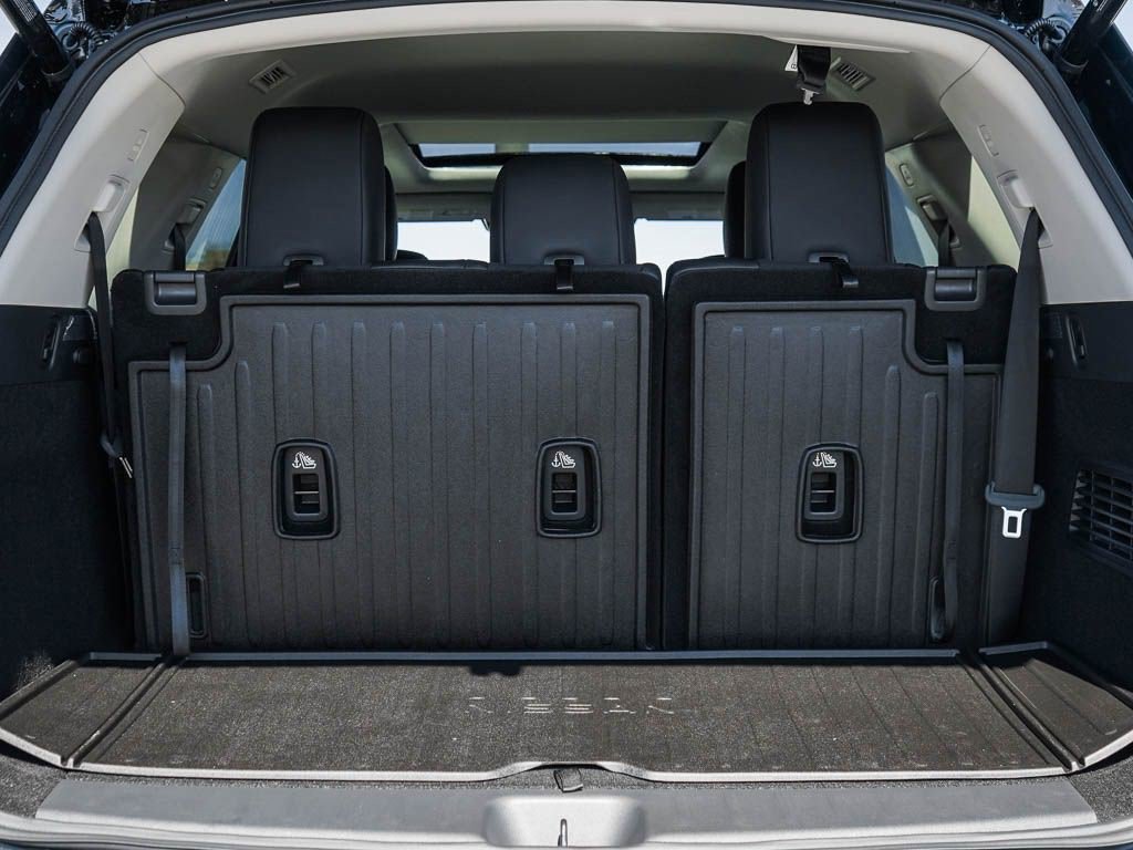 New 2026 Nissan Pathfinder Platinum AWD/4WD image 8