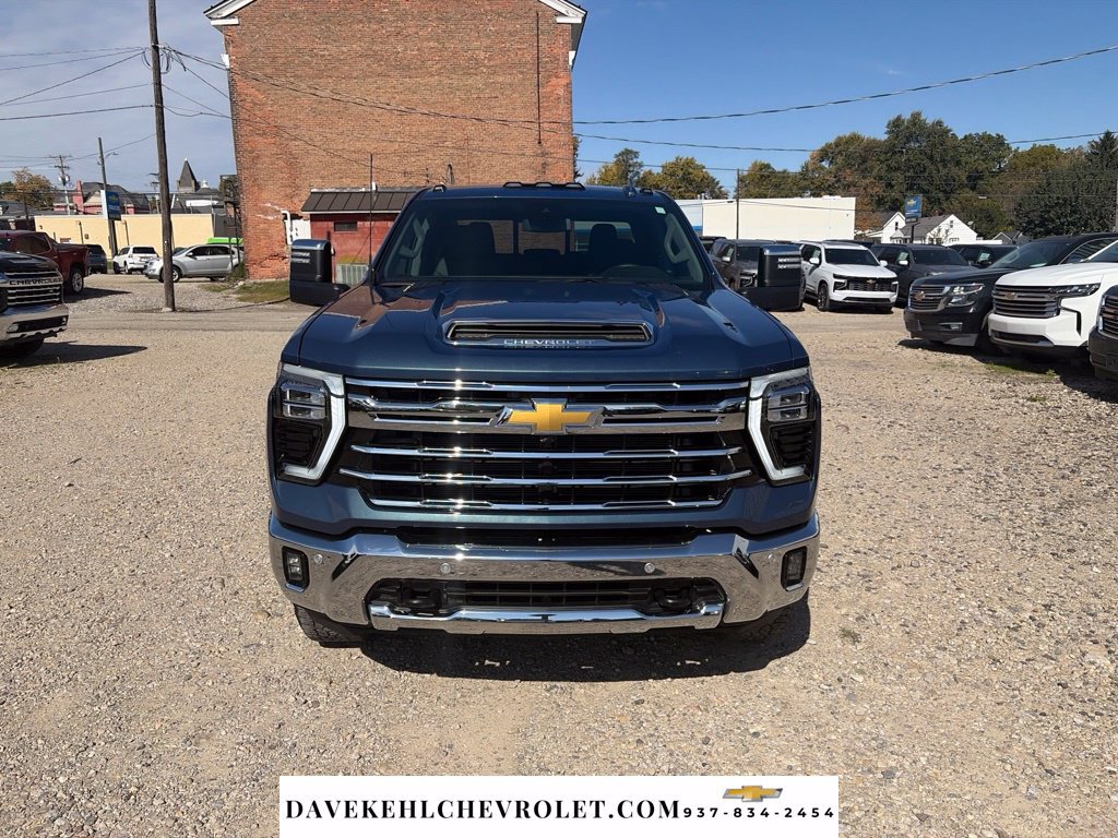 Used 2025 Chevrolet Silverado 2500 LTZ w/ LTZ Plus Package AWD/4WD image 10