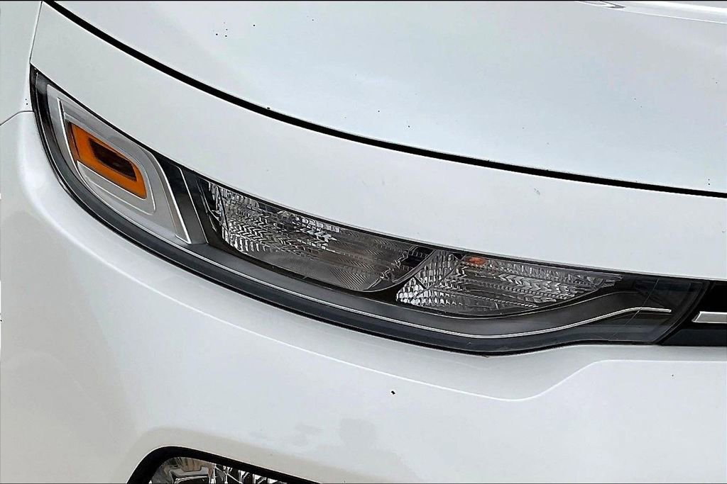 Used 2022 Kia Soul LX w/ Technology Package FWD image 27