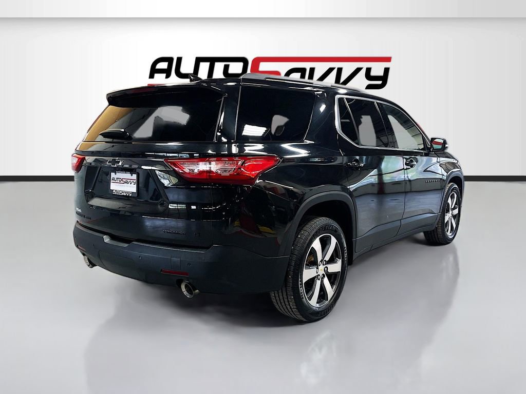 Used 2019 Chevrolet Traverse LT w/ LT Premium Package AWD/4WD image 7