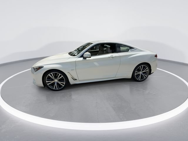 Used 2018 INFINITI Q60 3.0t Luxe w/ Sensory Package 3.0T Luxe RWD image 4