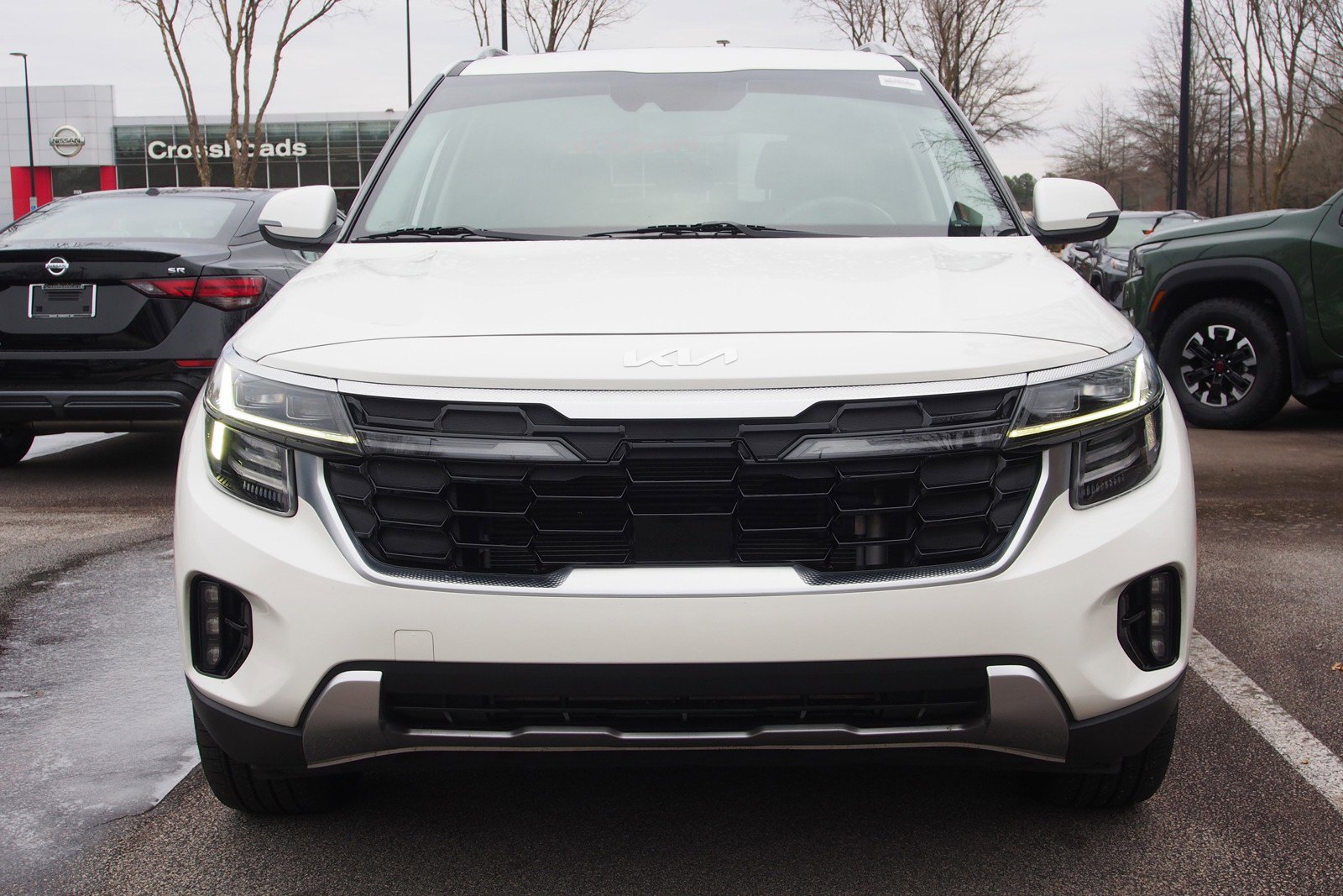 Used 2025 Kia Seltos SX w/ SX Sunroof Package AWD/4WD image 2