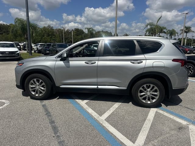 Used 2020 Hyundai Santa Fe SE FWD image 2