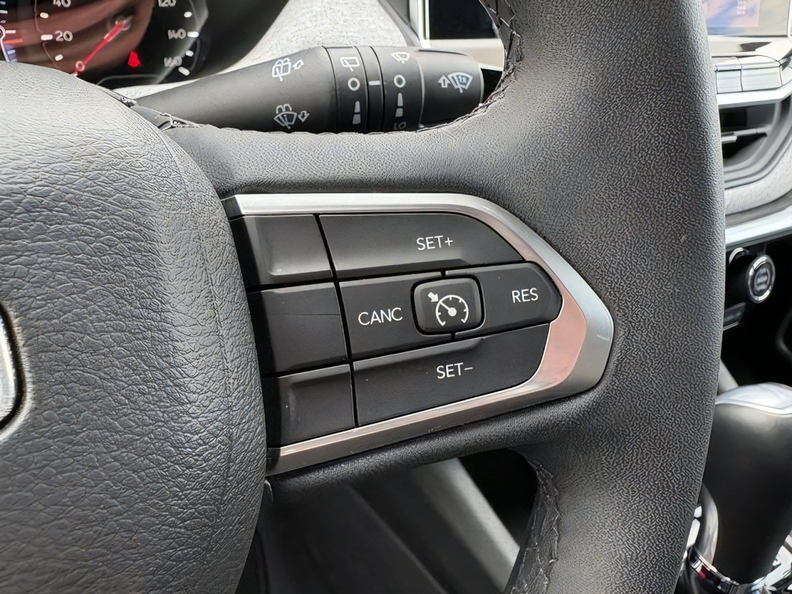 Used 2023 Jeep Compass Latitude AWD/4WD image 21