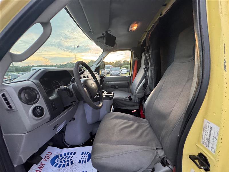 Used 2019 Ford E-450 and Econoline 450 Super Duty w/ Power Windows & Locks Group image 35