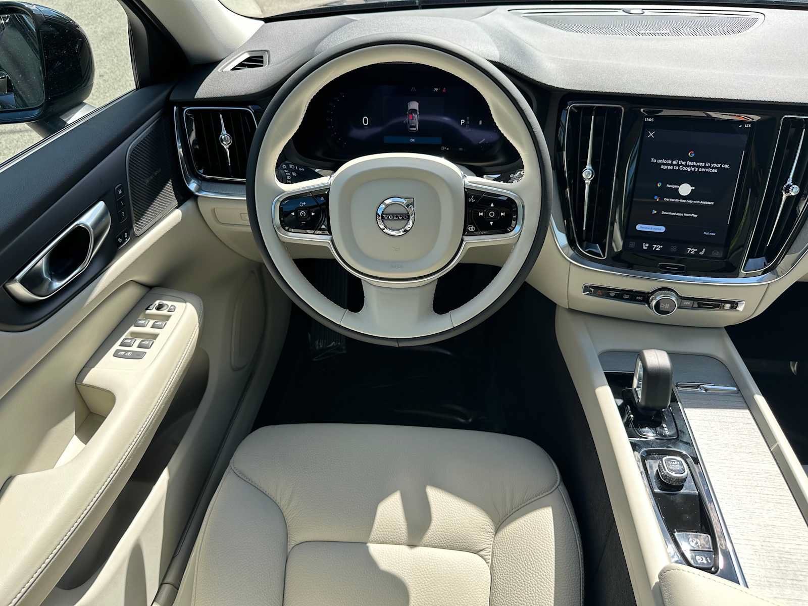 New 2026 Volvo V60 B5 Cross Country Plus w/ Protection Package Premier AWD/4WD image 17