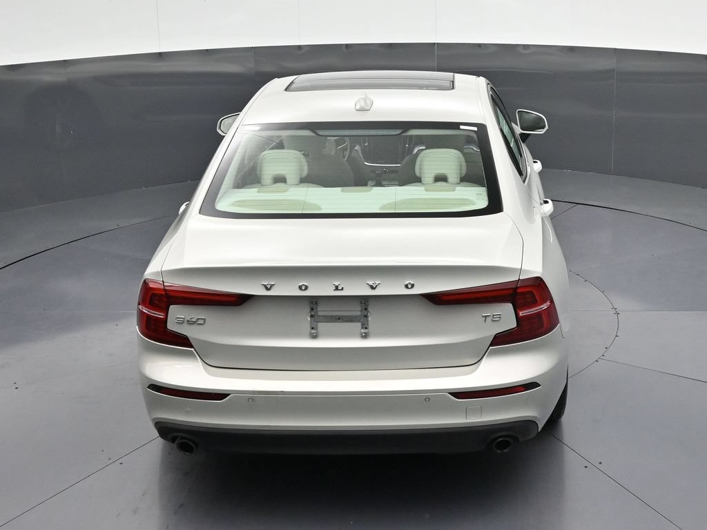 Used 2020 Volvo S60 T5 Momentum FWD image 20