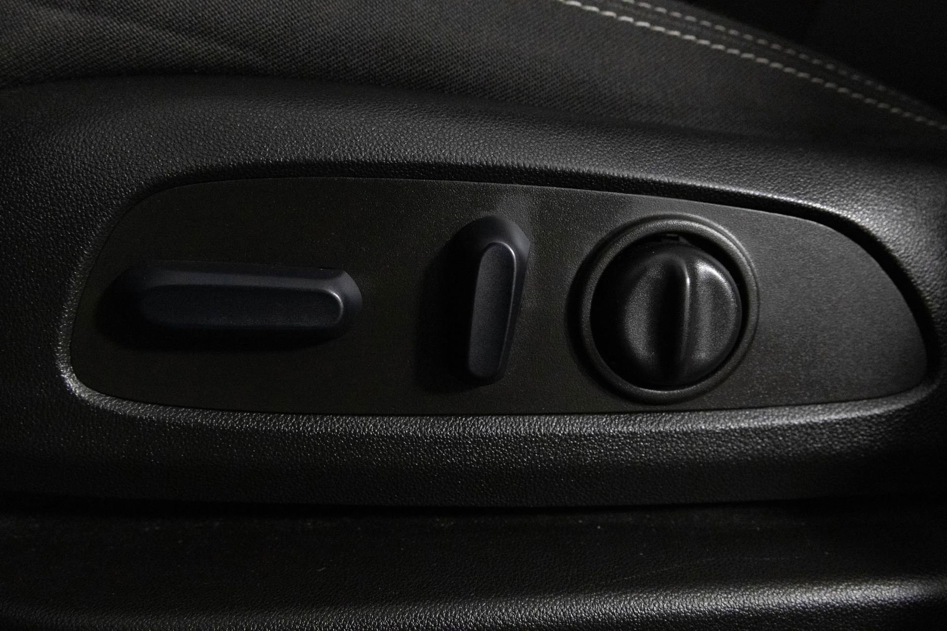 Certified 2022 GMC Terrain SLE w/ Driver Convenience Package image 20