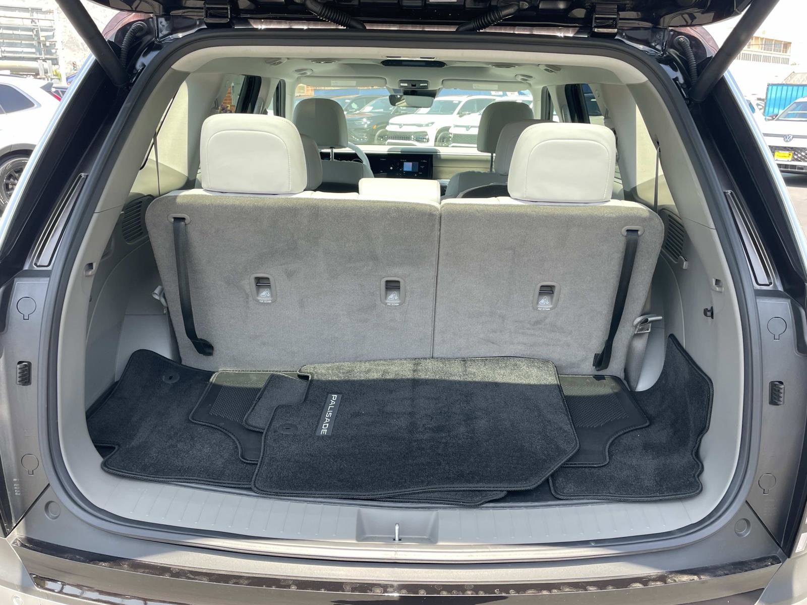 Used 2026 Hyundai Palisade SEL Premium FWD image 5