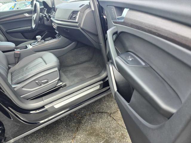 Used 2024 Audi Q5 2.0T Premium w/ Convenience Package image 10